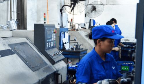 工廠怪象 員工忙碌與效率低下的管理困境與創(chuàng)新出路